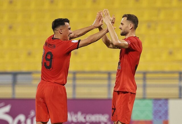 تراکتور ۷ روشن صفر/ جشن شیرین صعود در دوحه تراکتور ۷ روشن صفر/ جشن شیرین صعود در دوحه