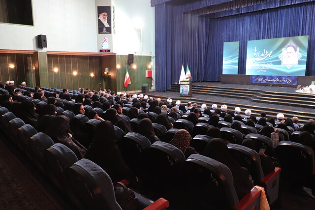 علامه طباطبایی به عنوان یکی از برجستهترین چهرههای جهان اسلام شناخته میشود