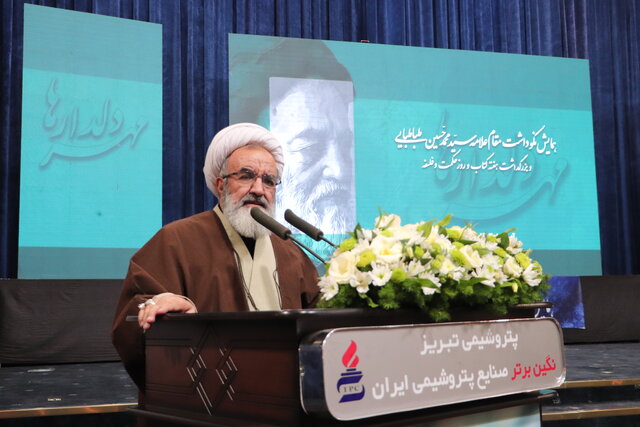 کسی را نمیتوان به عظمت علامه طباطبایی در تفسیر قرآن یافت