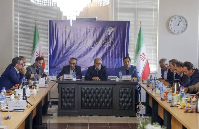 ساخت شهرکهای کارگری در جوار شهرکهای صنعتی در اولویت است ساخت شهرکهای کارگری در جوار شهرکهای صنعتی در اولویت است