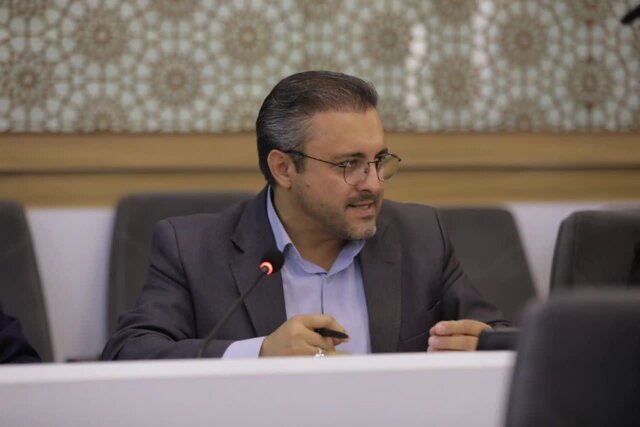 دوره آموزشی طنز قلمه به تبریز رسید دوره آموزشی طنز قلمه به تبریز رسید