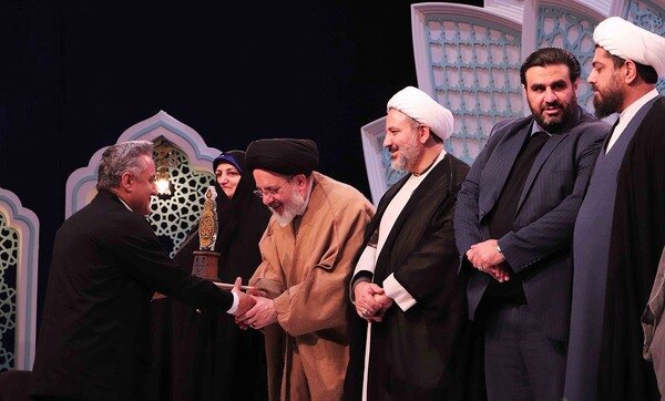 اختتامیه بخش نغمات آقایان مسابقات سراسری قرآن برگزار شد اختتامیه بخش نغمات آقایان مسابقات سراسری قرآن برگزار شد