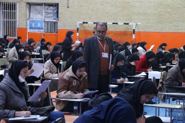 برگزاری دوازدهمین امتحان مشترک فراگیر دستگاههای اجرایی در آذربایجانشرقی با شرکت ۴۷۷۷ داوطلب