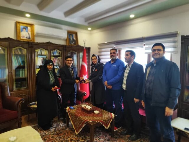 تاثیر زبان هنر اصیل ایرانی در تقویت ارتباطات فرهنگی بین ایران و ترکیه تاثیر زبان هنر اصیل ایرانی در تقویت ارتباطات فرهنگی بین ایران و ترکیه