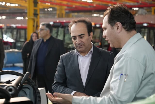 اعطای تسهیلات به ۱۰ هزار کشاورز متقاضی تراکتور تا پایان سال اعطای تسهیلات به ۱۰ هزار کشاورز متقاضی تراکتور تا پایان سال