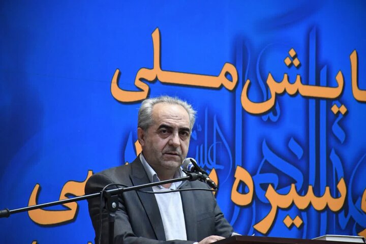 سیره سیاسی حضرت زهرا (س) مبتنی بر اخلاق و تقوا بوده ست سیره سیاسی حضرت زهرا (س) مبتنی بر اخلاق و تقوا بوده ست