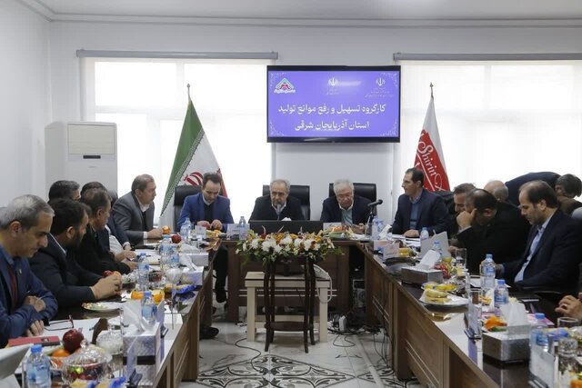 نهضت احداث نیروگاه خورشیدی باید در آذربایجان شرقی اتفاق بیفتد نهضت احداث نیروگاه خورشیدی باید در آذربایجان شرقی اتفاق بیفتد