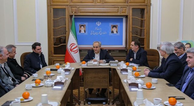 صنعت کفش مزیت نسبی آذربایجانشرقی است صنعت کفش مزیت نسبی آذربایجانشرقی است