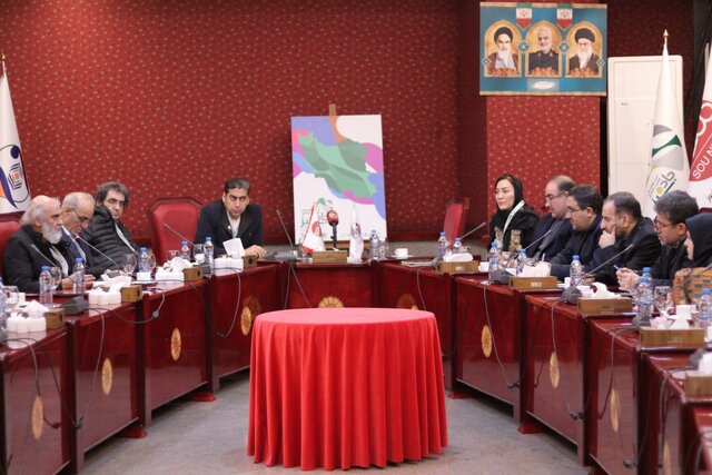 فضای وب در زمینه سرعت از رسانهها جلو زده است فضای وب در زمینه سرعت از رسانهها جلو زده است