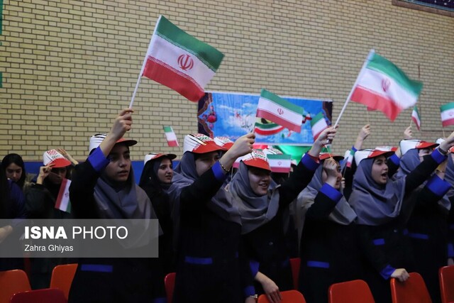 روستاهای دورافتاده و کمجمعیت هم به برکت نظام جمهوری اسلامی ایران از مدرسه برخوردار هستند