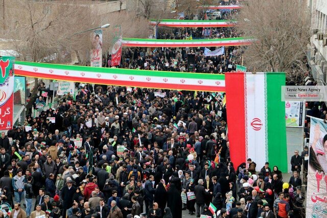 اعلام مسیر راهپیمایی ۲۲ بهمن در شیراز اعلام مسیر راهپیمایی ۲۲ بهمن در شیراز