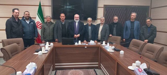 رئیس و اعضای هیأت رئیسه سومین دوره خانه احزاب آذربایجان شرقی مشخص شدند رئیس و اعضای هیأت رئیسه سومین دوره خانه احزاب آذربایجان شرقی مشخص شدند