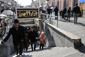 ورودی بازار ۲۹ بهمن تبریز در کنار مسجد قزلی