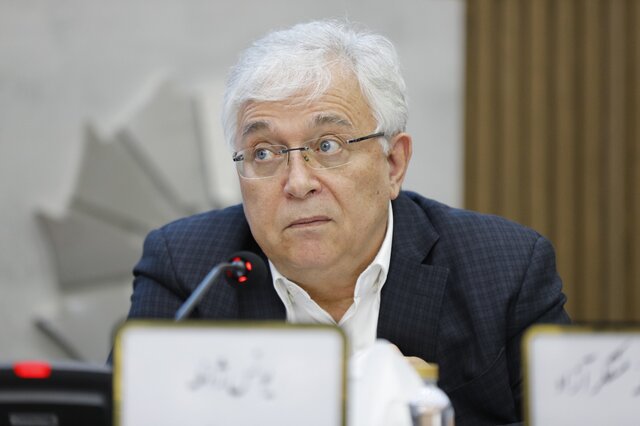 صادرات مرغهای تخمگذار از طریق کارتهای یکبار مصرف،تخلف است صادرات مرغهای تخمگذار از طریق کارتهای یکبار مصرف،تخلف است