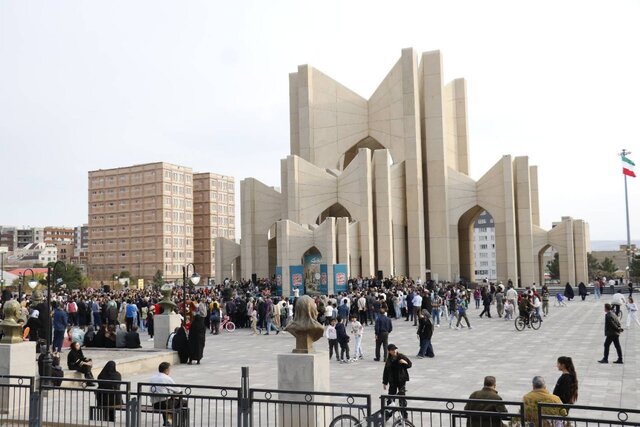 بازدید بیش از ۳ میلیون و ۲۶۳ هزار گردشگر از جاذبههای گردشگری آذربایجان شرقی بازدید بیش از ۳ میلیون و ۲۶۳ هزار گردشگر از جاذبههای گردشگری آذربایجان شرقی