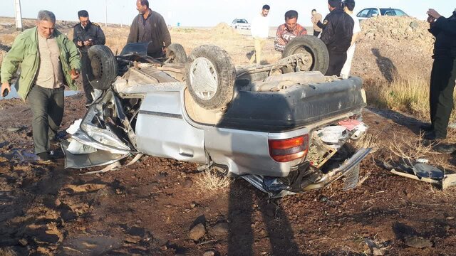 واژگونی خودروی پراید در جاده تبریز - ارومیه واژگونی خودروی پراید در جاده تبریز - ارومیه