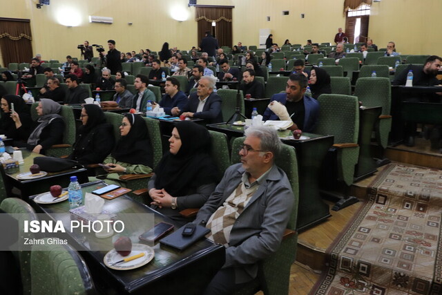 درک درست مسائل اجتماعی از مسائل سیاسی پیشگیری میکند/ احیای بنیاد فرهنگ و هنر آذربایجان طی سالجاری