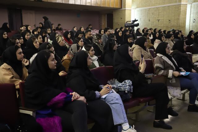 بهرهمندی بیش از ۱۵ هزار دانشجو از برنامههای فرهنگی سینمای جهاددانشگاهی در دانشگاه تبریز
