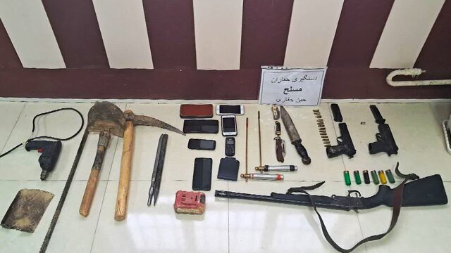 باند مسلح در اراضی آهق و خرمازرد مراغه متلاشی شد باند مسلح در اراضی آهق و خرمازرد مراغه متلاشی شد