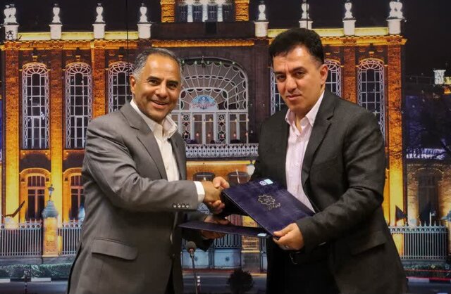 تفاهمنامه فاینانس ۴۲۰ میلیون دلاری خط ۲ قطارشهری تبریز منعقد شد تفاهمنامه فاینانس ۴۲۰ میلیون دلاری خط ۲ قطارشهری تبریز منعقد شد