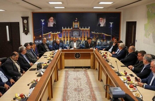 تفاهمنامه فاینانس ۴۲۰ میلیون دلاری خط ۲ قطارشهری تبریز منعقد شد