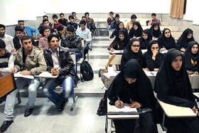 مسئولان امکان پیگیری مطالبات دانشجویان را فراهم کنند