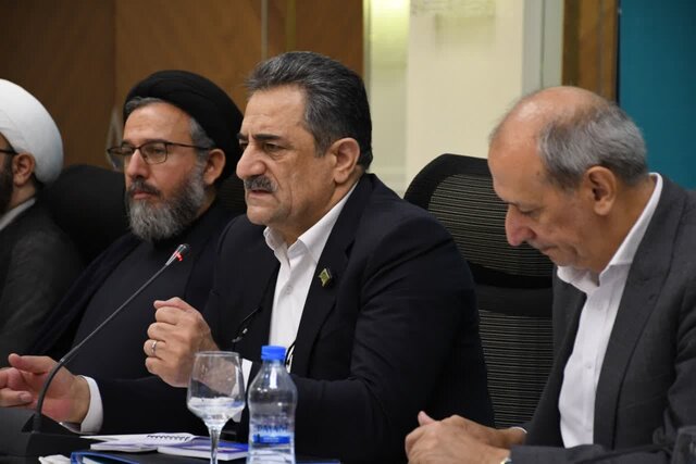 لزوم تببین جایگاه و نقش عشایر در جامعه