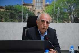 سخنرانی احمد بادیران پیشکسوت رسانه استان آذربایجان شرقی در مراسم تجلیل از برگزیدگان جشنواره رسانه‌ای «سید شریف»