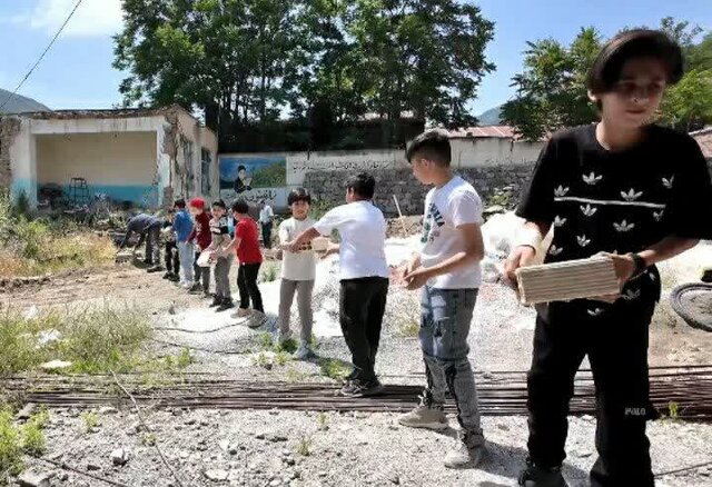 تبلور وحدت و همدلی توسط دانشآموزانی کلیبری که مدرسه میسازند