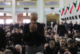 اقامه نماز ظهر عاشورا در تبریز