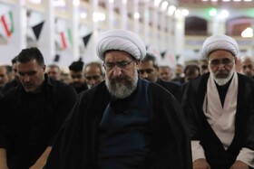 اقامه نماز ظهر عاشورا در تبریز