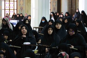 اقامه نماز ظهر عاشورا در تبریز