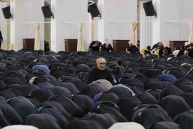 اقامه نماز ظهر عاشورا در تبریز