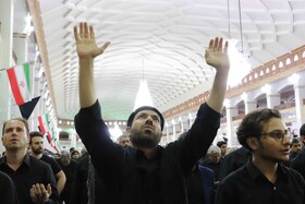 اقامه نماز ظهر عاشورا در تبریز