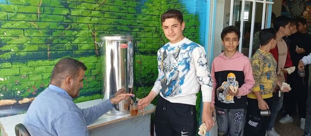 پای صحبت مدیری که مدرسه‌ را به خانه دوم ۲۰۰ دانش‌آموزش تبدیل کرد