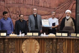 تجلیل از شهروند فداکار تبریزی در صحن شورا/تذکر در خصوص مسیرگشایی و مشکلات پرداخت در شهرداری تبریز