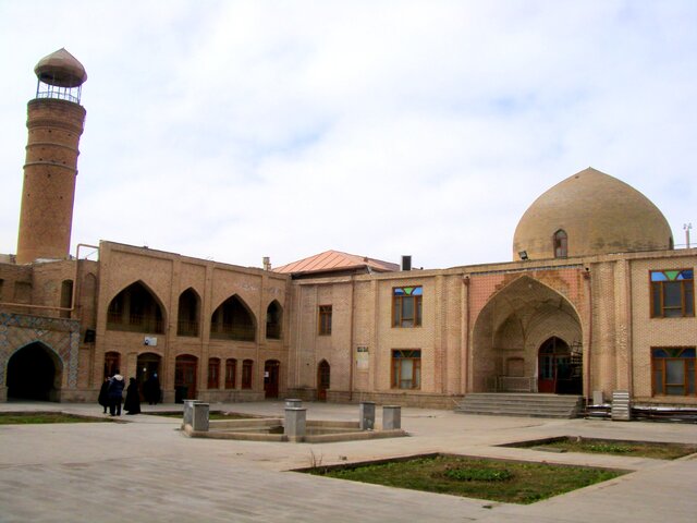 ماجرای ایجاد آرامستان در امام‌زاده سیدحمزه(ع) چیست؟