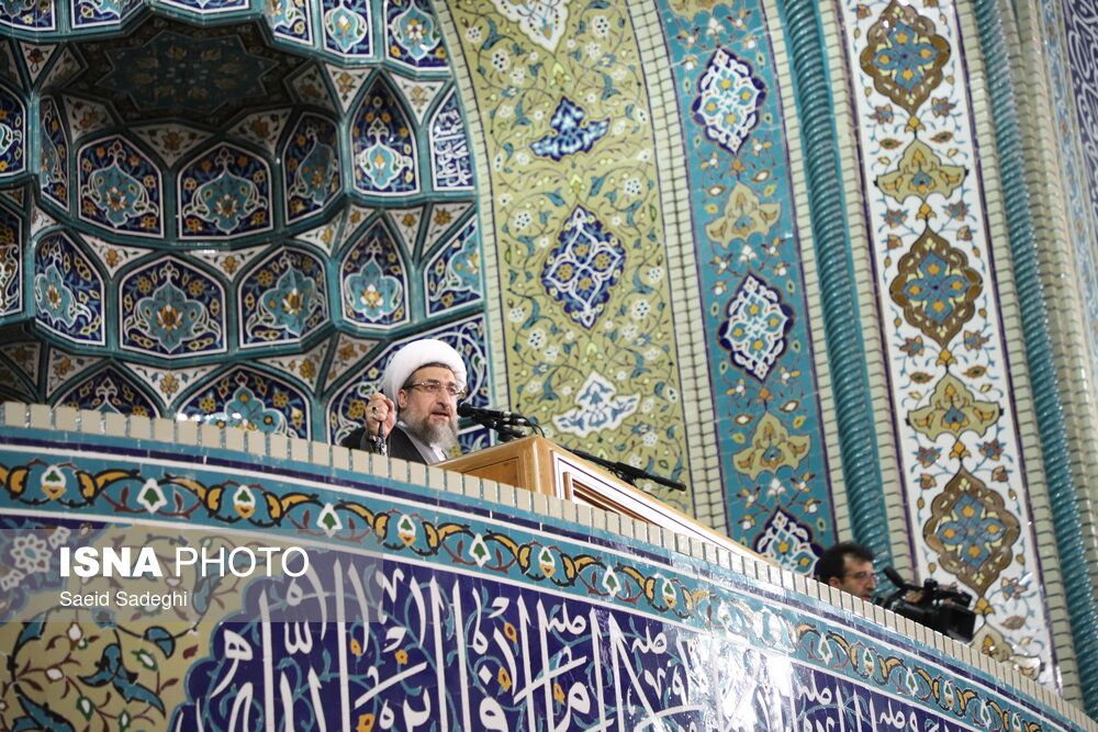 امام جمعه تبریز: زیر بار زور نخواهیم رفت