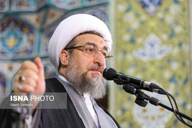 خلع سلاح مقاومت به نفع کشورهای اسلامی نیست