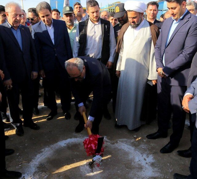 توسعه نیروگاههای خورشیدی و صنایع صادراتمحور، راه برونرفت از تنشهای انرژی و آب است