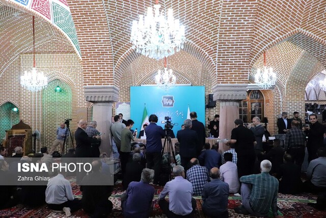 حمایت رهبری از دولت، وظیفه دولتمردان را در خدمت به مردم سنگینتر کرده است