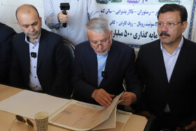 رضا صالحی امیری وزیر میراث فرهنگی، گردشگری و صنایع دستی در حال بازدید از هتل چهار ستاره در حال ساخت در شهرستان سراب