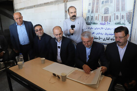 رضا صالحی امیری وزیر میراث فرهنگی، گردشگری و صنایع دستی در حال بازدید از هتل چهار ستاره در حال ساخت در شهرستان سراب
