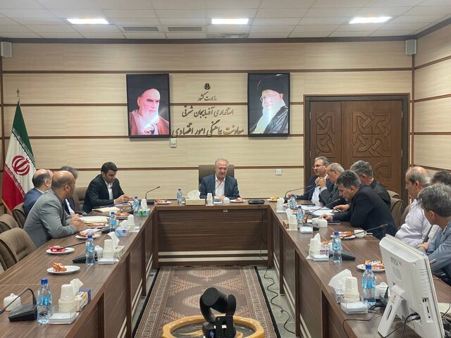 کشاورزی دانش‌بنیان راهکار اصلی جلوگیری از خام‌فروشی گیاهان دارویی است