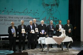 مجموعه پنج جلدی "تبریزنامه" با حضور وزیر فرهنگ‌ و ارشاد اسلامی رونمایی شد
