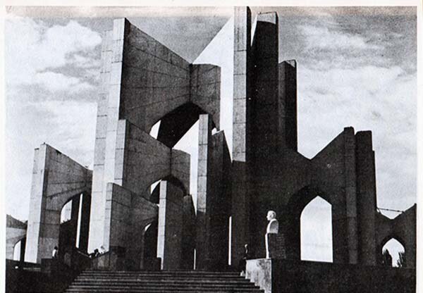 شهریار، احیاگر روح هزاران شاعر خفته در دل مقبرهالشعرا