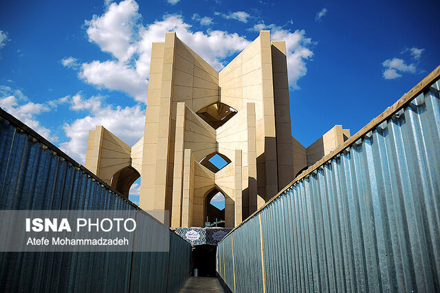 شهریار، احیاگر روح هزاران شاعر خفته در دل مقبرهالشعرا