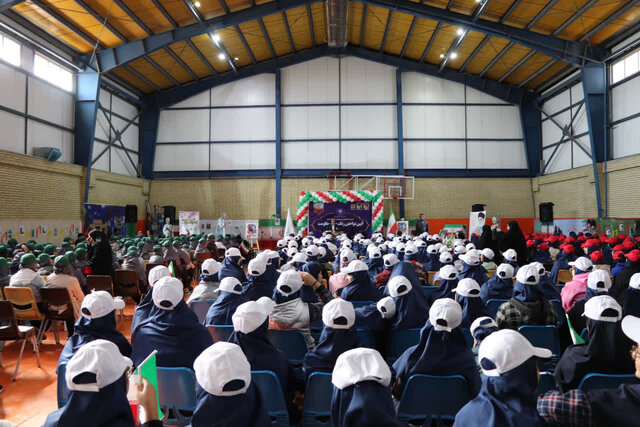 بهار تعلیم و تربیت در تبریز به عطر نماز، معطر شد