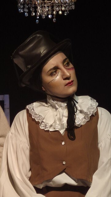 بازخوانی روابط انسانی در «آوازخوان طاس»