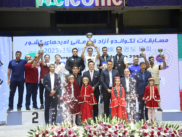 تهران فاتح مسابقات انتخابی تیم ملی زیر ۲۱ سال تکواندو شد تهران فاتح مسابقات انتخابی تیم ملی زیر ۲۱ سال تکواندو شد